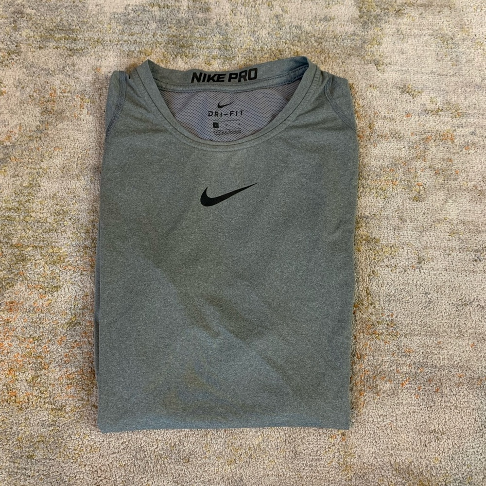 Nike pro dri fit grey t shirt